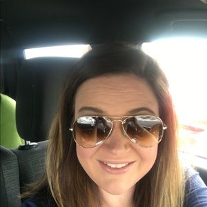 Meet your Posher, Erin